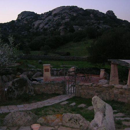 B&B La MeSenda Arzachena Bagian luar foto