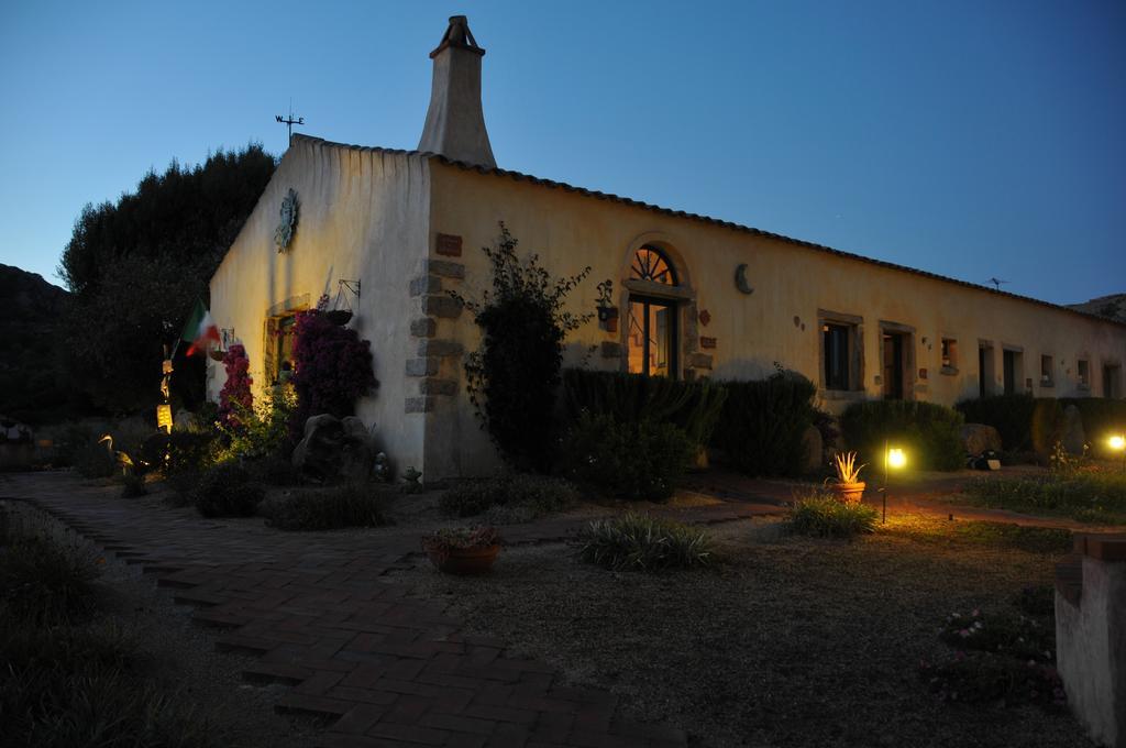 B&B La MeSenda Arzachena Bagian luar foto
