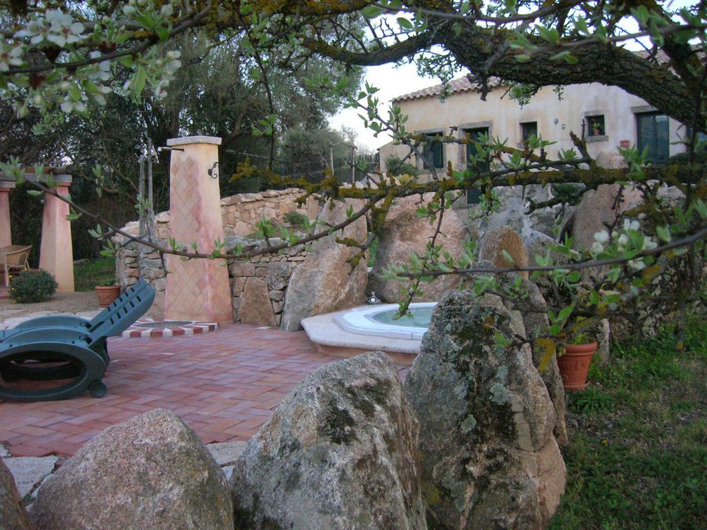 B&B La MeSenda Arzachena Bagian luar foto